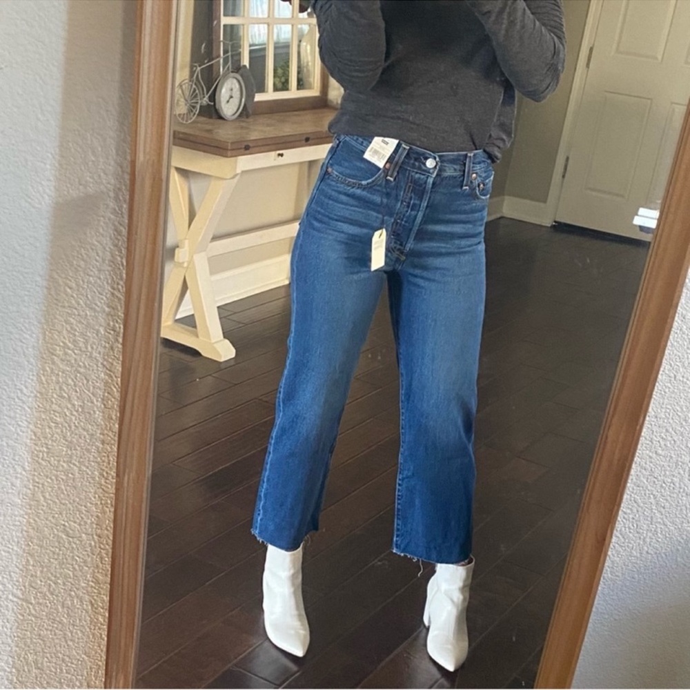 Levi's Straight Leg Blue Jeans